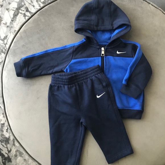 nike cotton sweatsuit